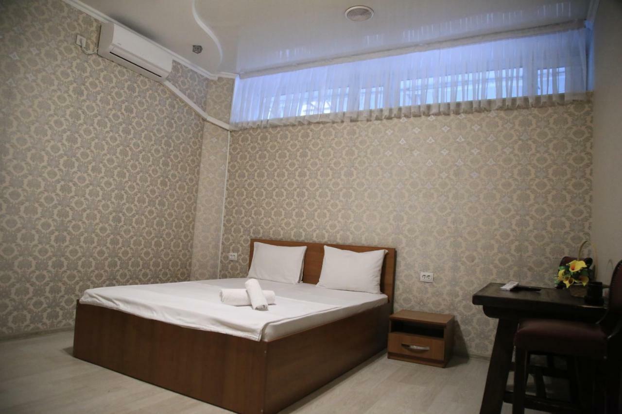 Hotel Avenue Bishkek Exterior photo
