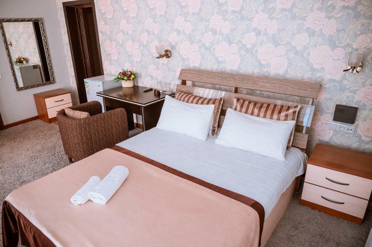 Hotel Avenue Bishkek Exterior photo