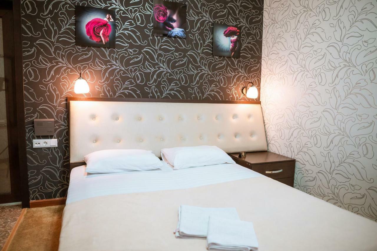 Hotel Avenue Bishkek Exterior photo